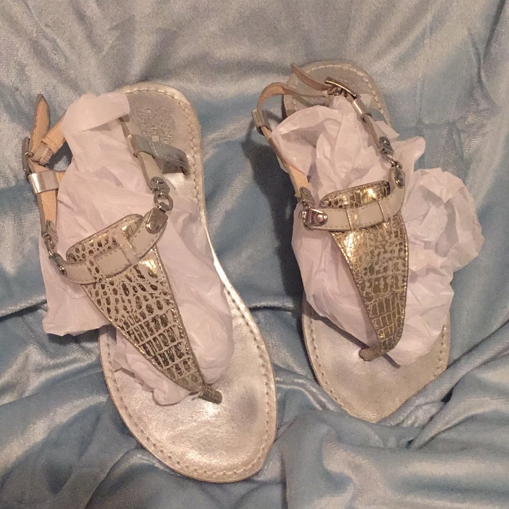 SALE😱Vince Camuto Sandals